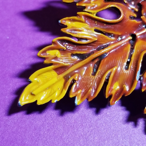 Relisted -Vintage fall leaf brooch pin orange yellow brown tree nature fairycore - Picture 6 of 11